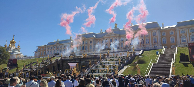 БЛИСТАТЕЛЬНЫЙ САНКТ-ПЕТЕРБУРГ